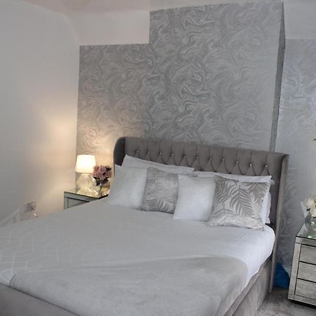 Luxury 3 Bedroom House Birmingam Exterior foto