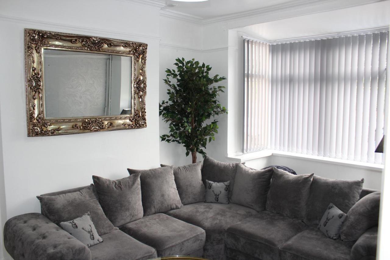 Luxury 3 Bedroom House Birmingam Exterior foto
