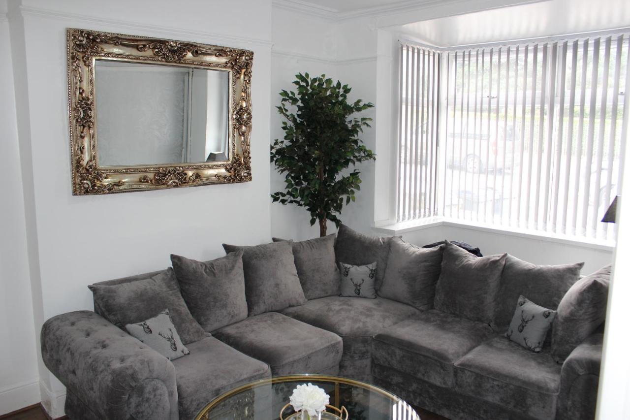 Luxury 3 Bedroom House Birmingam Exterior foto